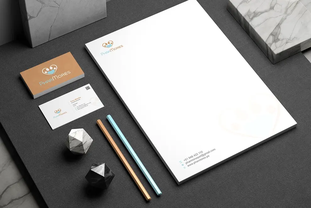 Papelería corporativa diseñada por 3R Core